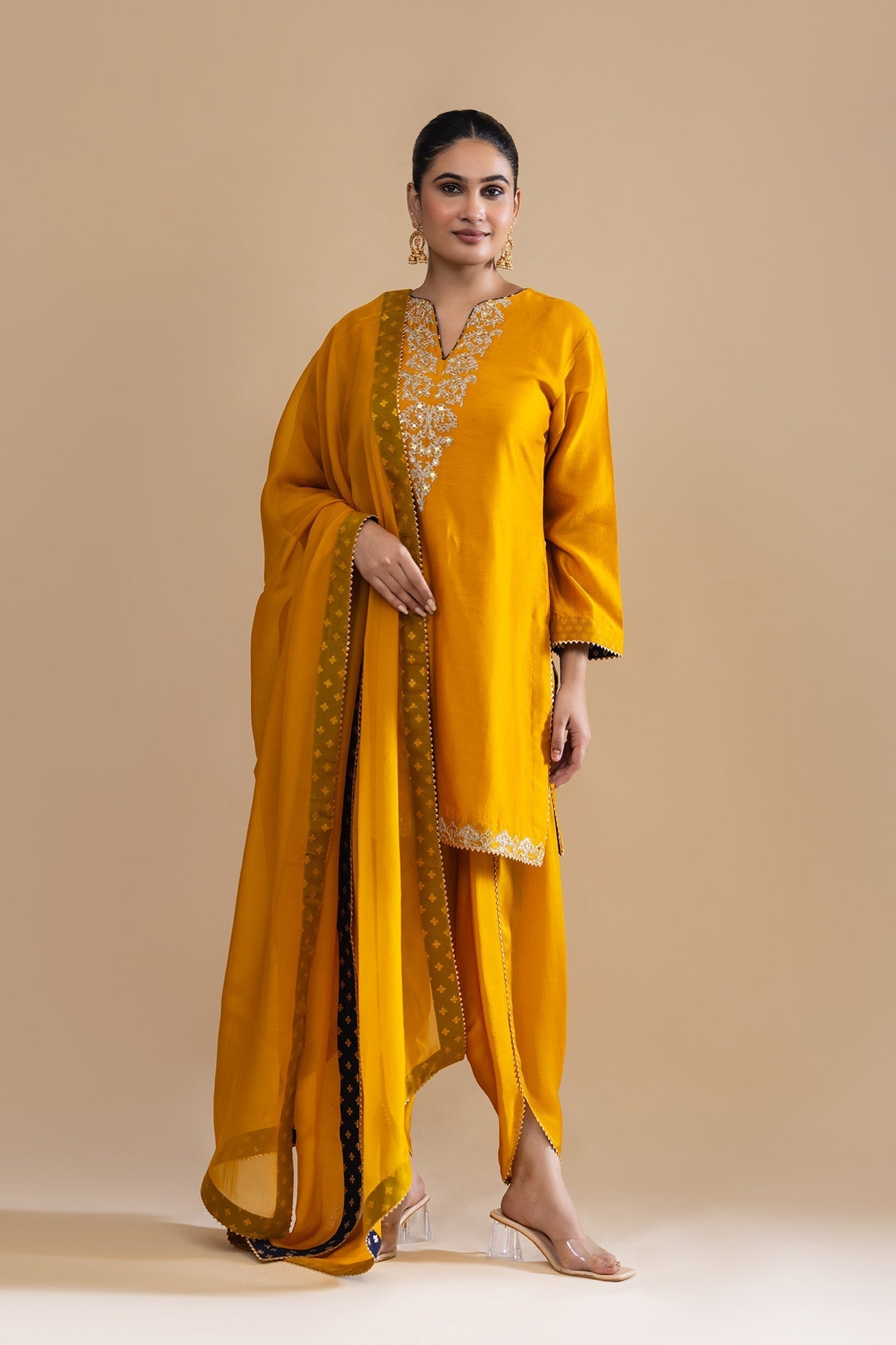 Sunehra Aangan Dhoti Kurta Set