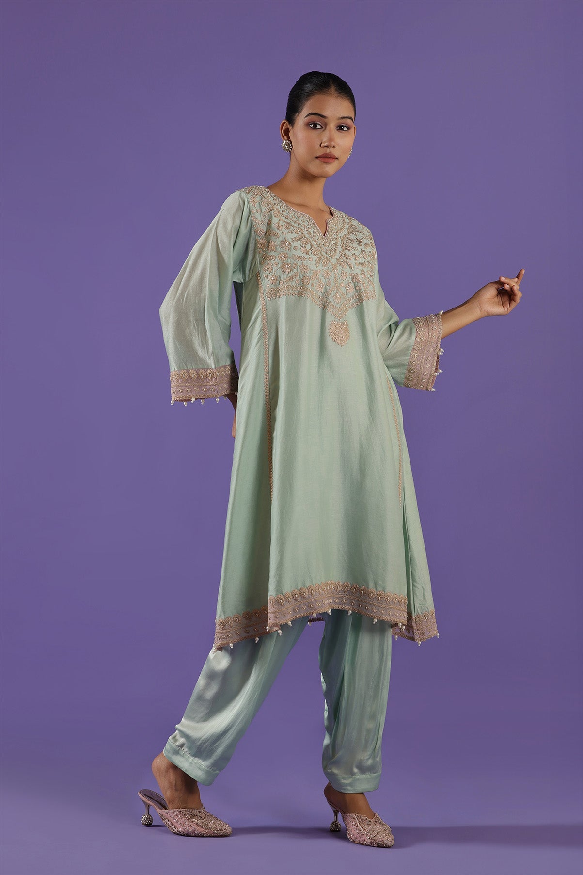 Mridvika Choga Salwar set