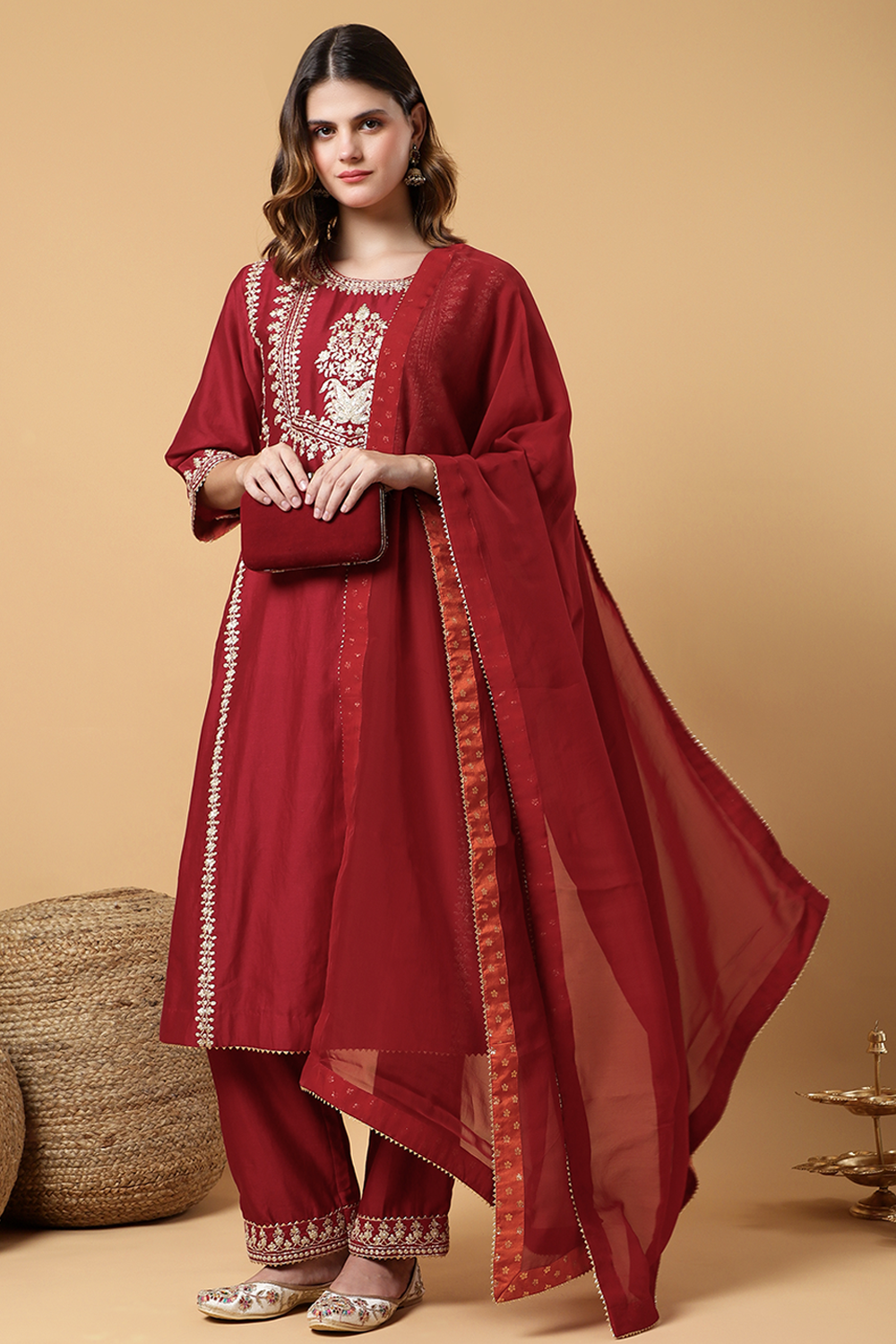 Surkh rang Suit Set