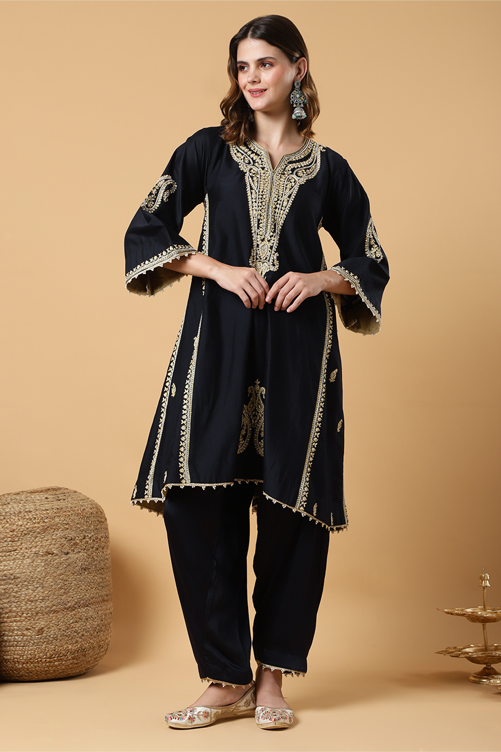 Shahi choga kurta set