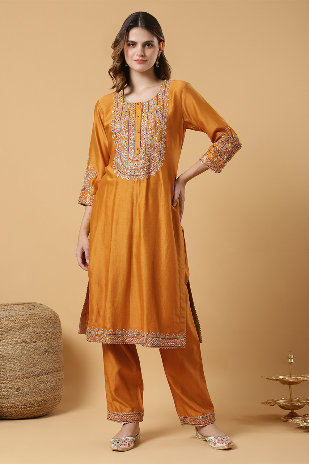 Surmayi Saaj kurta & pant set
