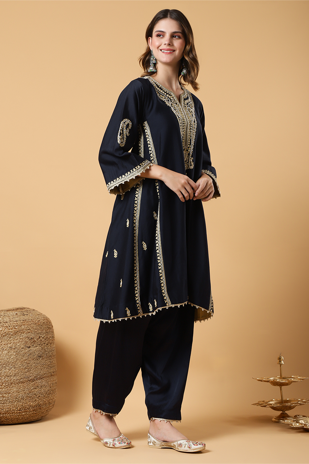 Shahi choga kurta set